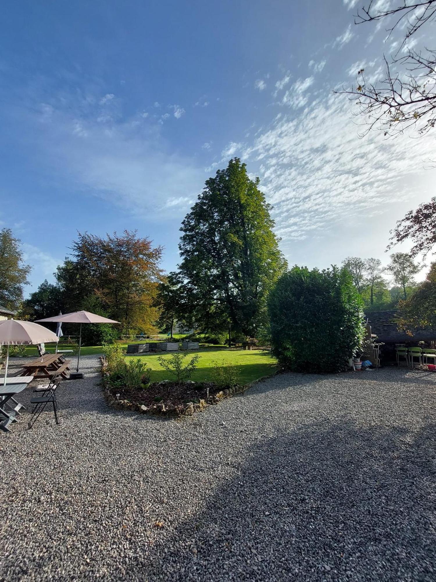 Bed and Breakfast Au Doux Chardon Durbuy Exterior foto