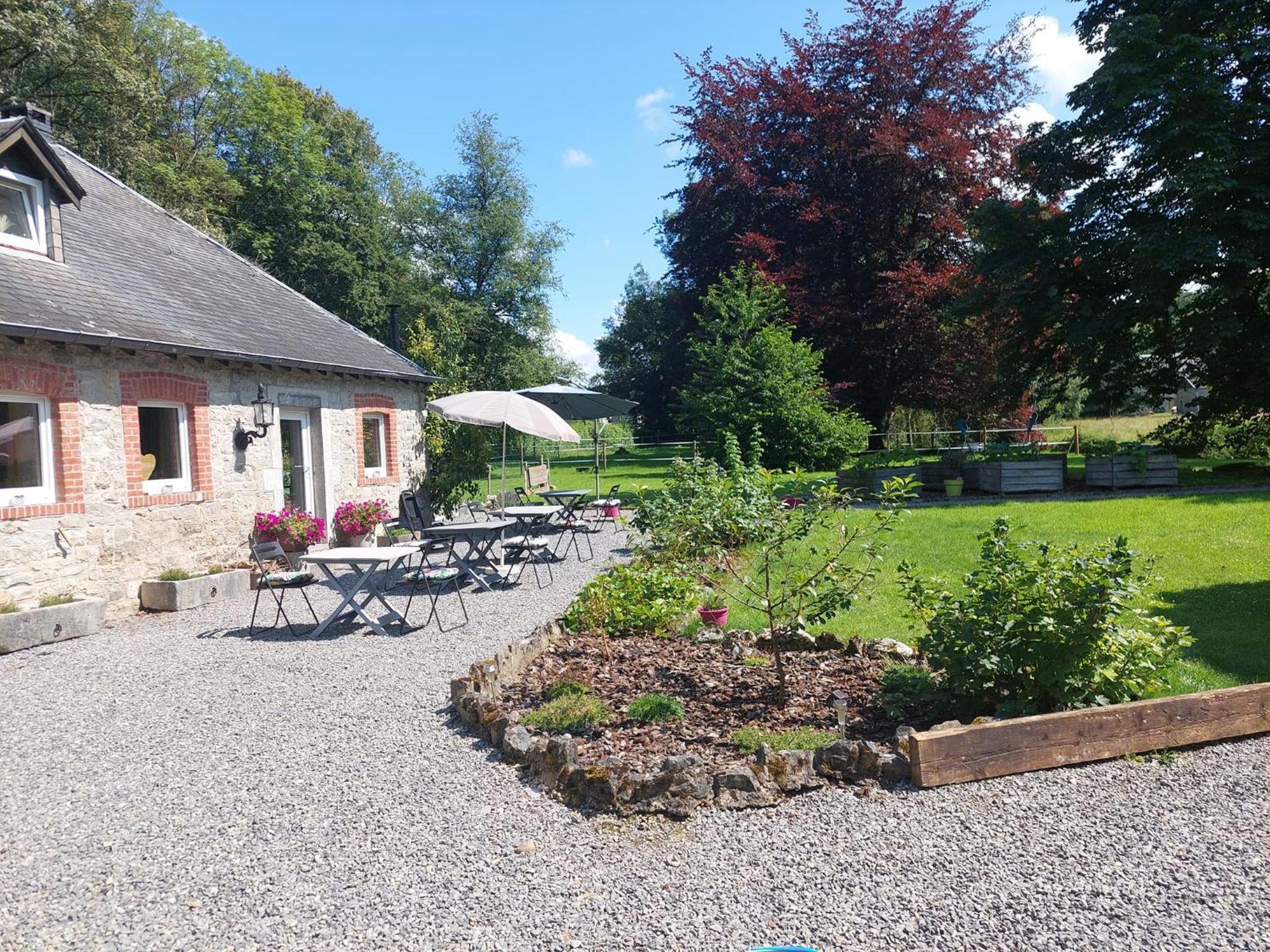 Bed and Breakfast Au Doux Chardon Durbuy Exterior foto